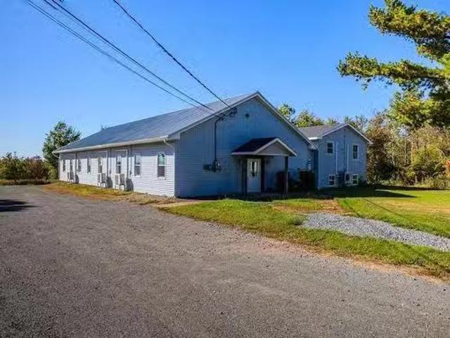 54 Dunromin Avenue, Bible Hill, NS, B2N 4M5 commercial for s.