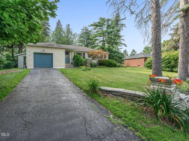 54 E Hite Court