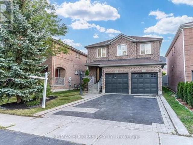 54 Ferncroft Place, Brampton, ON, L7A 3C8 house for sale | Listing ID W13719 | Royal LePage