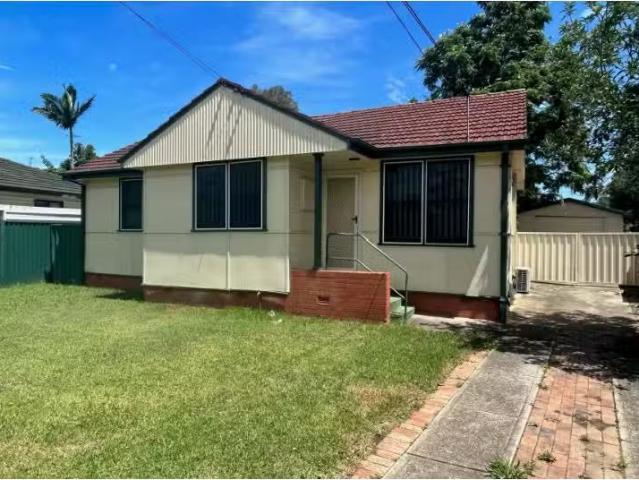 54 Gabo Crescent, Sadleir House for rent Listed by Suad Ameti.