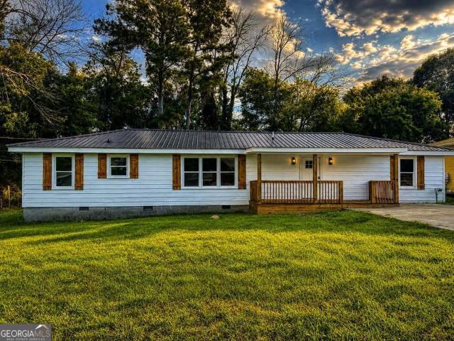 54 Glenwood School Road NE