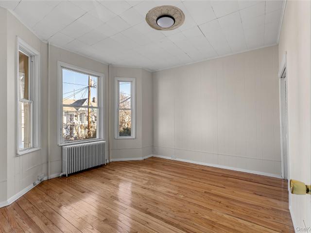 54 Hudson Avenue