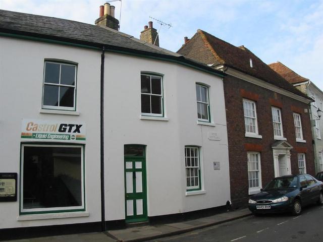 54 King Street, Sandwich CT13 2 bed cottage to rent £1,100 pcm £254 pw