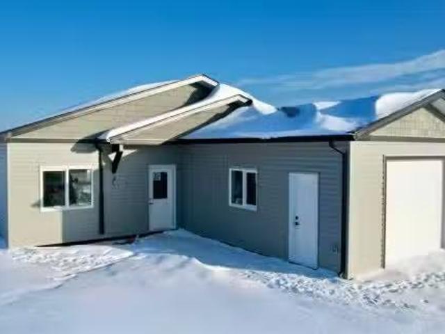 54 Lakeview Place, Whitecourt, AB, T7S 1T5 condo for sale L.