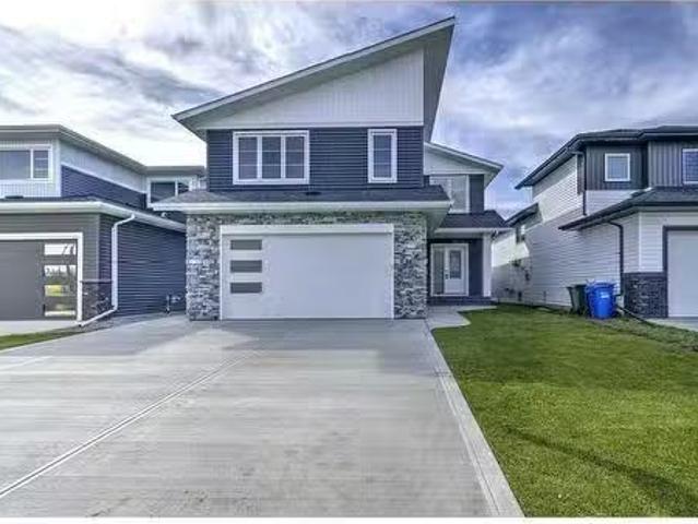 54 Lindman Avenue, Red Deer, AB, T4R 3L8 house for sale Lis.