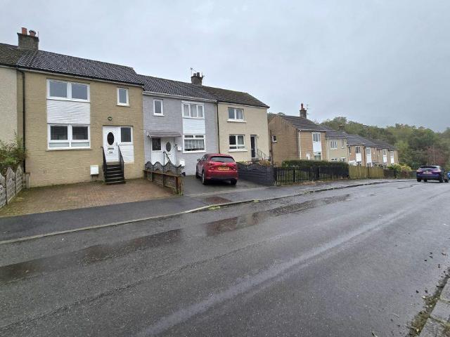 54 Linn Walk Garelochhead G84 0DS 2 bed terraced house to rent £975 pcm £225 pw