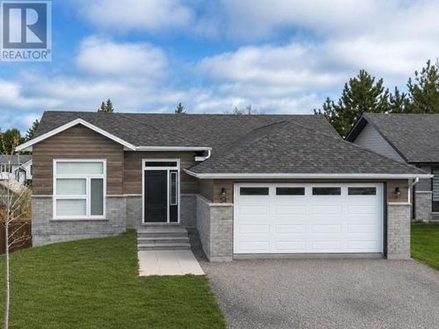 54 Meadowgreen Drive, Garson, ON, P3L 0B1 house for sale | Listing ID 2127 | Royal LePage