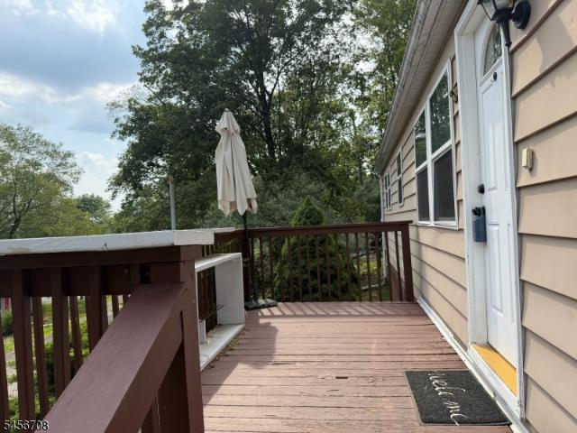 54 Northwood Dr