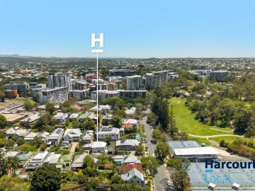 54 Normanby Terrace, KELVIN GROVE, QLD 4059