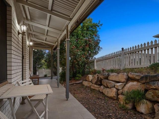 54 O'Reilly Crescent