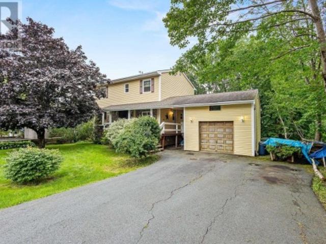 54 Parkdale Avenue, Timberlea, NS, B3T 1C2 house for sale | Listing ID 202622 | Royal LePage