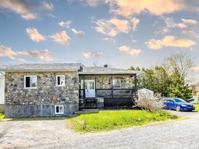54 Place Terrasse Boucher, Pincourt, QC, J7W 4K3 house for sale | Listing ID 20188 | Royal LePage