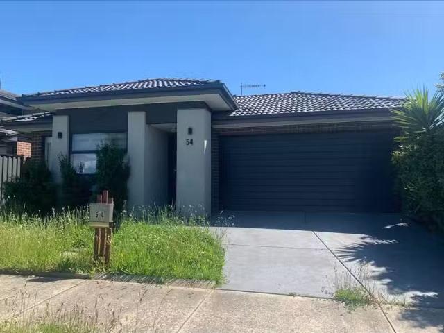 54 Recreation Street, ROXBURGH PARK, VIC 3064 House for Rent