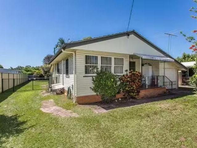 54 School Road, Kallangur, QLD 4503