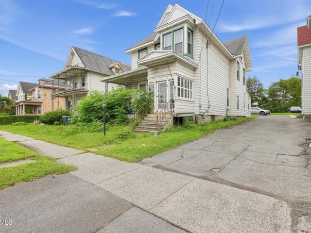 54 Saratoga Ave, Waterford, NY 12188