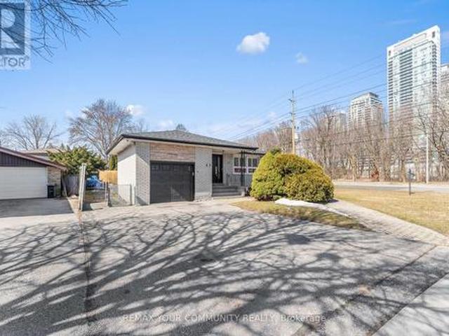 54 Saratoga Drive, Toronto, ON, M1P 4J1 house for sale | Listing ID E13816 | Royal LePage