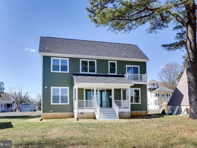 54 Shore Dr, Colonial Beach, VA 22443 | MLS #VAWE2010