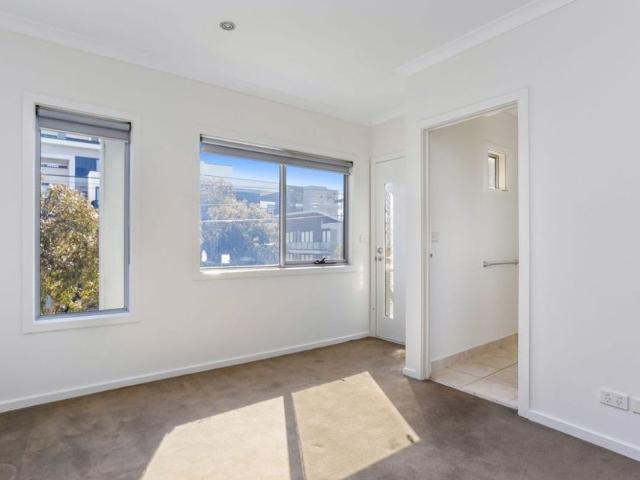 5/4A Duggan Street, Brunswick West VIC 3055