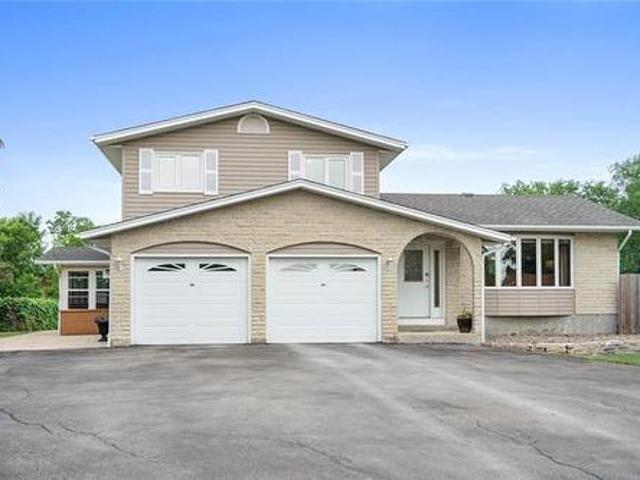 55056 Vernon Rd, Dugald, MB, R5P 0E5 Luxury House for sale | Listing ID 202616 | Royal LePage Carriage Trade Luxury Properties