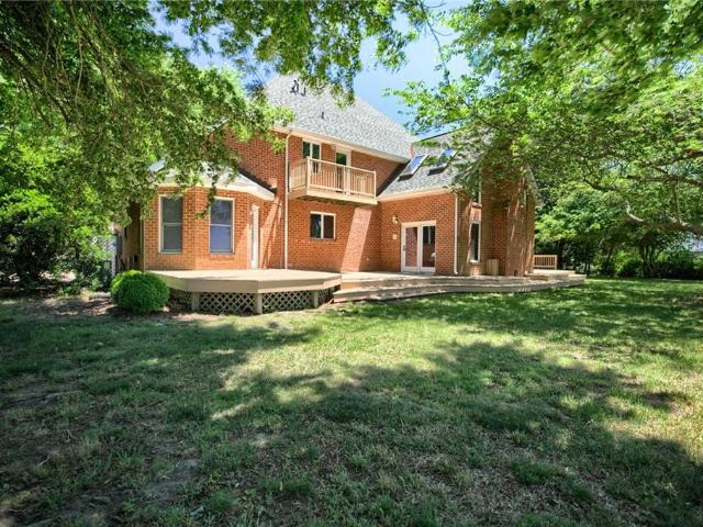 5508 York Haven LN
