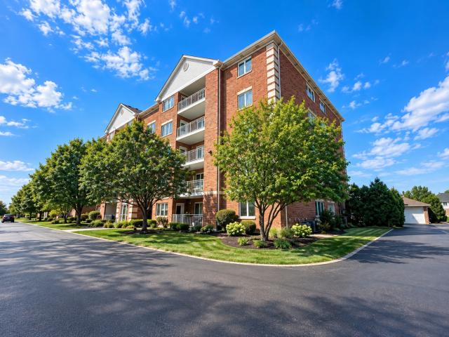 5500 W 115th Street # 204