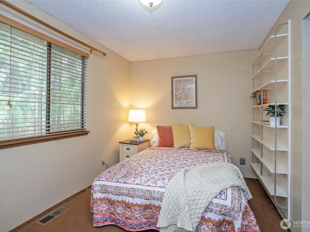 5501 NW Glenn Firs Ln, Silverdale, WA 98383 | MLS #2503