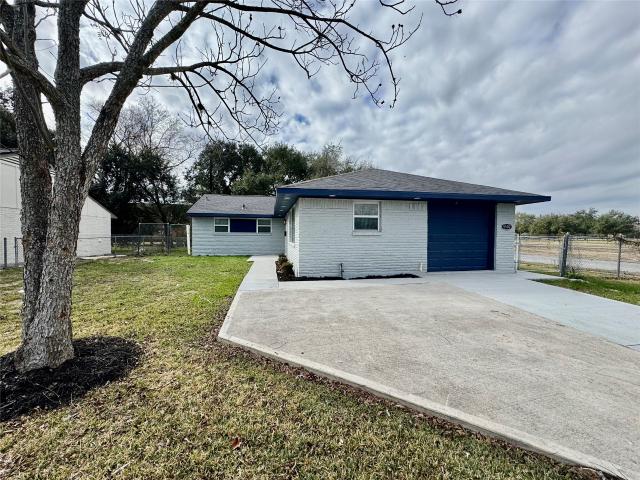5502 Elm Tree Dr, Houston, TX 77048 | MLS #33927