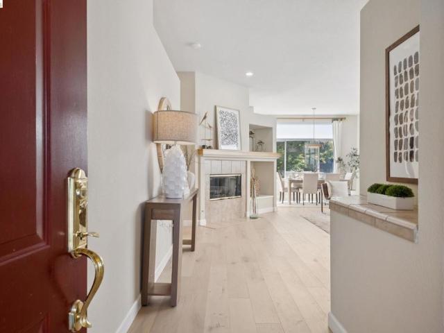 5503 Rainbow Cir