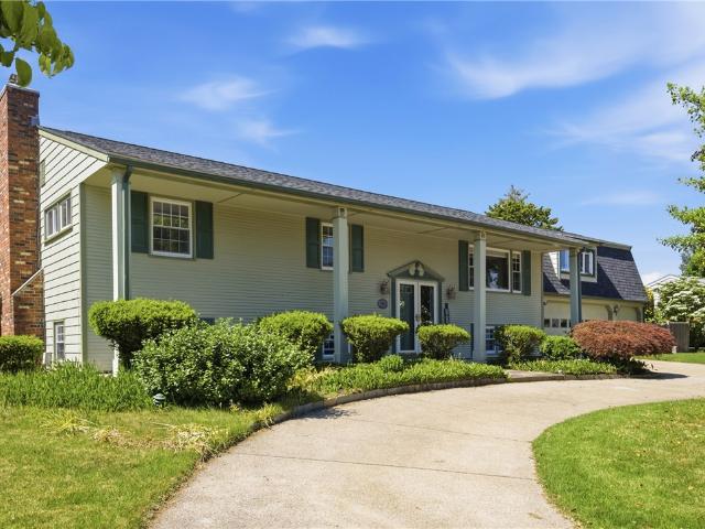 550 Algonquin Drive