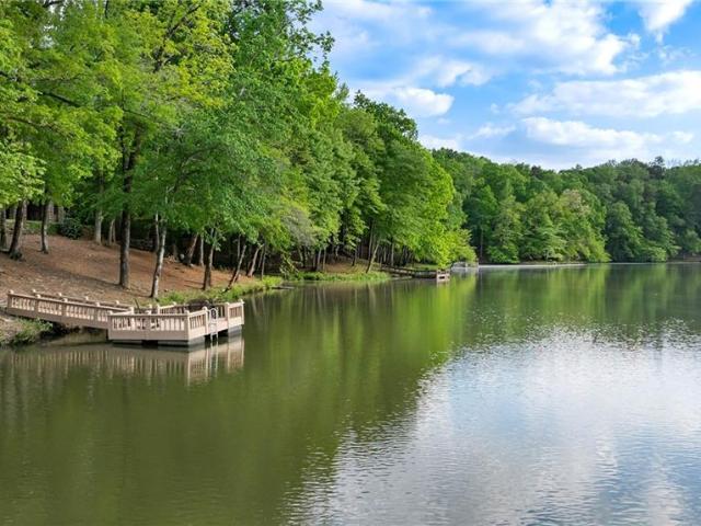 550 Blue Heron Way