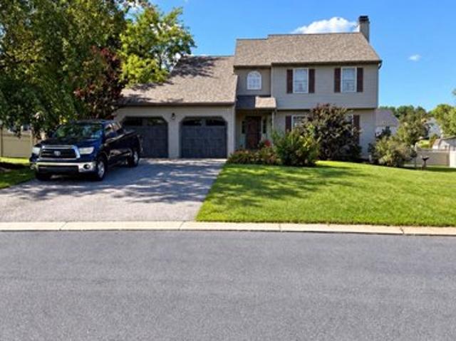 550 Dulcy Dr, York, PA 17404