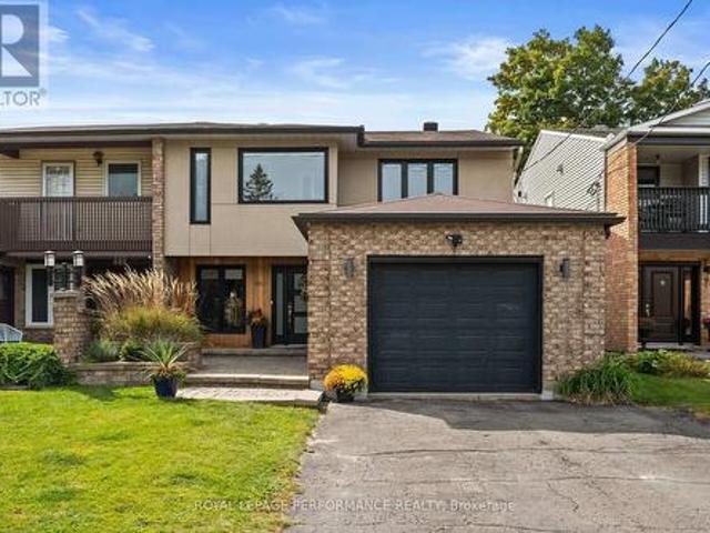 550 Foxview Place, Ottawa, ON, K1K 4C4 house for sale | Listing ID X14032 | Royal LePage