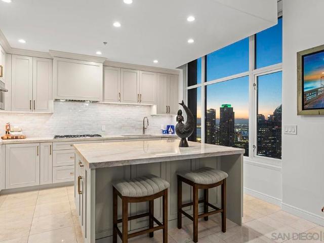 550 Front Street 2802