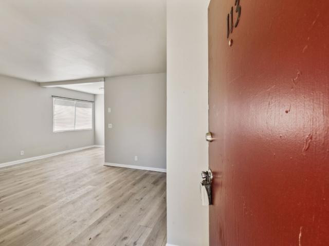 550 Harding Pl # D113