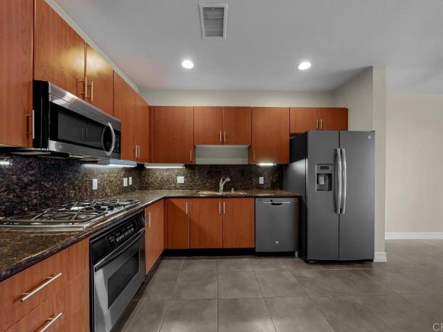 550 Park Blvd 2408