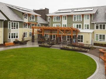 550 Russell Rd 1 bed, 1 full bath