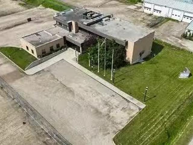 5516 Industrial Rd, Drayton Valley, AB, T7A 1R1 commercial f.