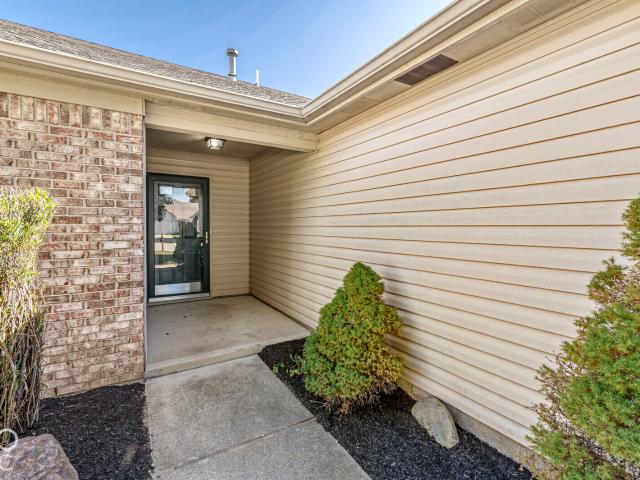 5517 Wood Hollow Drive