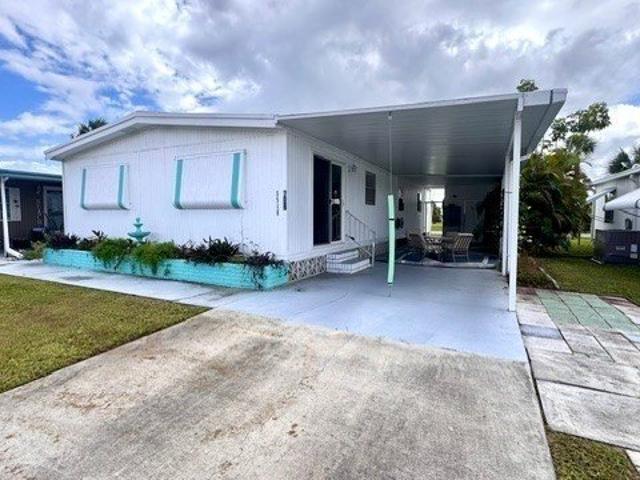 5518 Virginia Dare Ln, North Fort Myers, FL 33917
