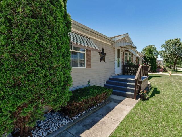 5519 Autumnash Lane
