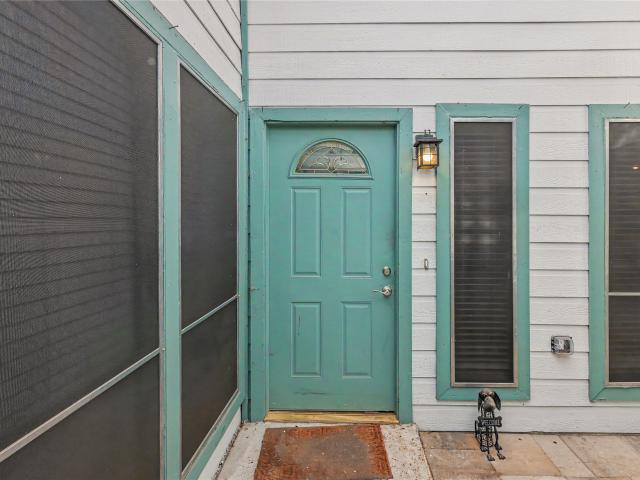 5519 Arncliffe Drive