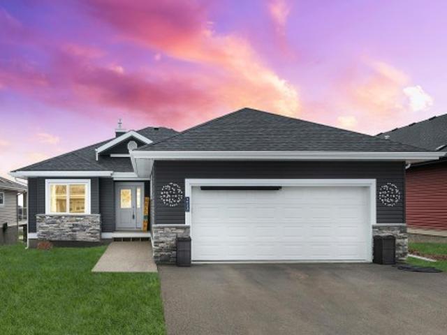 213 55 Ste. Anne Trail, Rural Lac Ste. Anne County, AB, T0E 0L0 house for sale | Listing ID E4475 | Royal LePage