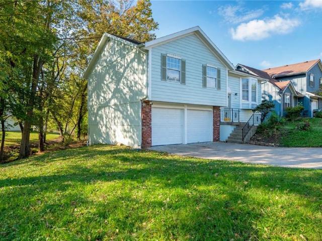 5511 NE 50th Street