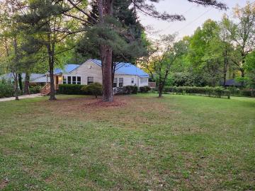 5512 Lynn Lane