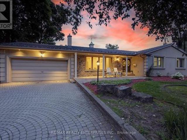 551 Cochise Crescent, Mississauga, ON, L5H 1Y3 house for sale | Listing ID W13736 | Royal LePage