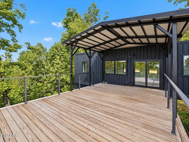 551 Soft Ridge Rd