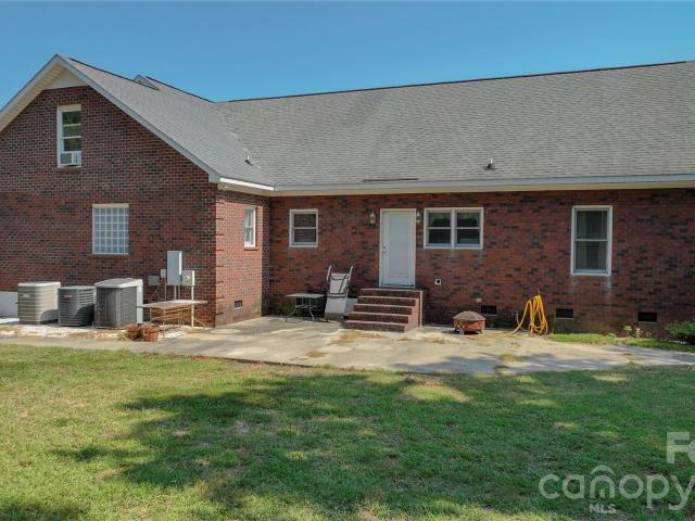 5526 Old Kennedy Ford Road