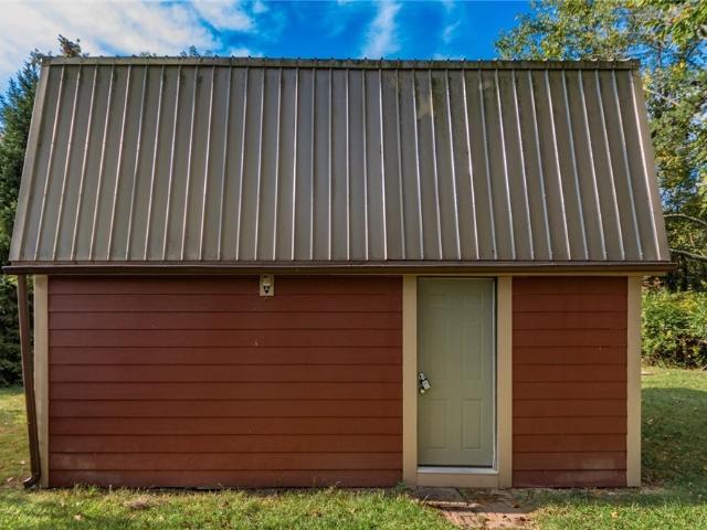 55289 Iowa Road