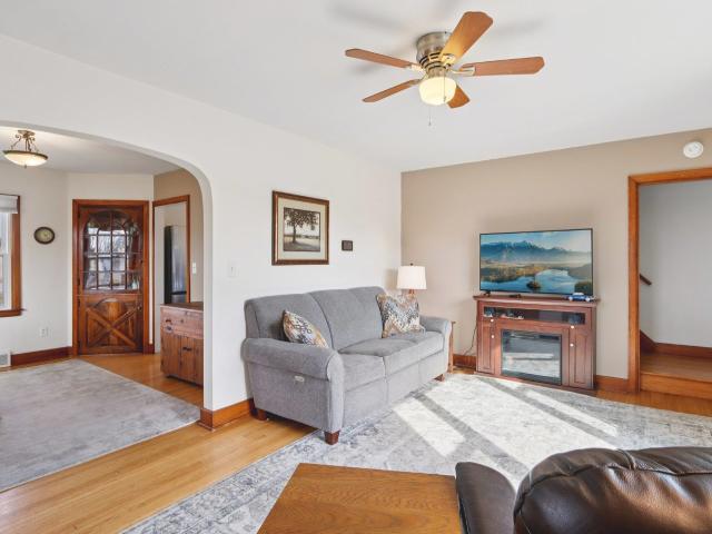 5528 Catfish Court