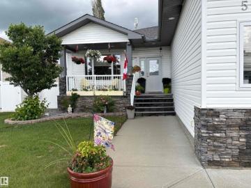 5528 43 Street, Lamont, AB, T0B 2R0 house for sale | Listing ID E4495 | Royal LePage